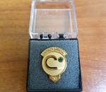 Product Description: Honor and recognizeyour employees' years of dedicationand hard work with a service pin!All of our service pins are polished brass.</br> District Official Pin - 30 years
